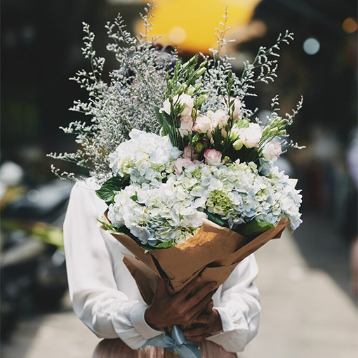 Why Choose YYC Flowers As Your Calgary Florist